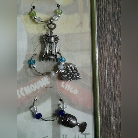 Wine Glass Charms - set of 6 NIB - Picture 3 of 5